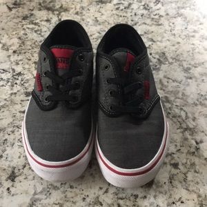 Youth vans. Size 13.